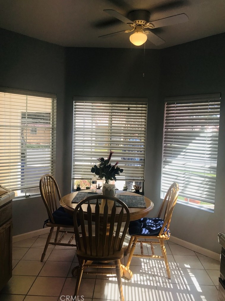 11660 Oak St, Apple Valley CA  92308-4951 exterior