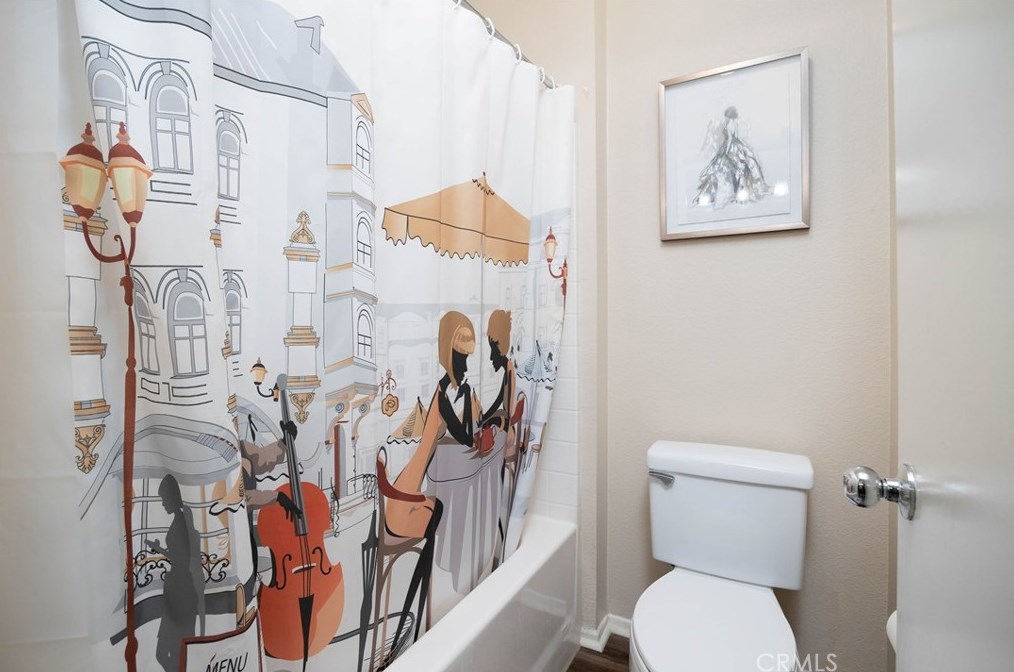 39689 Chambray Dr, Murrieta CA  92563-4075 exterior