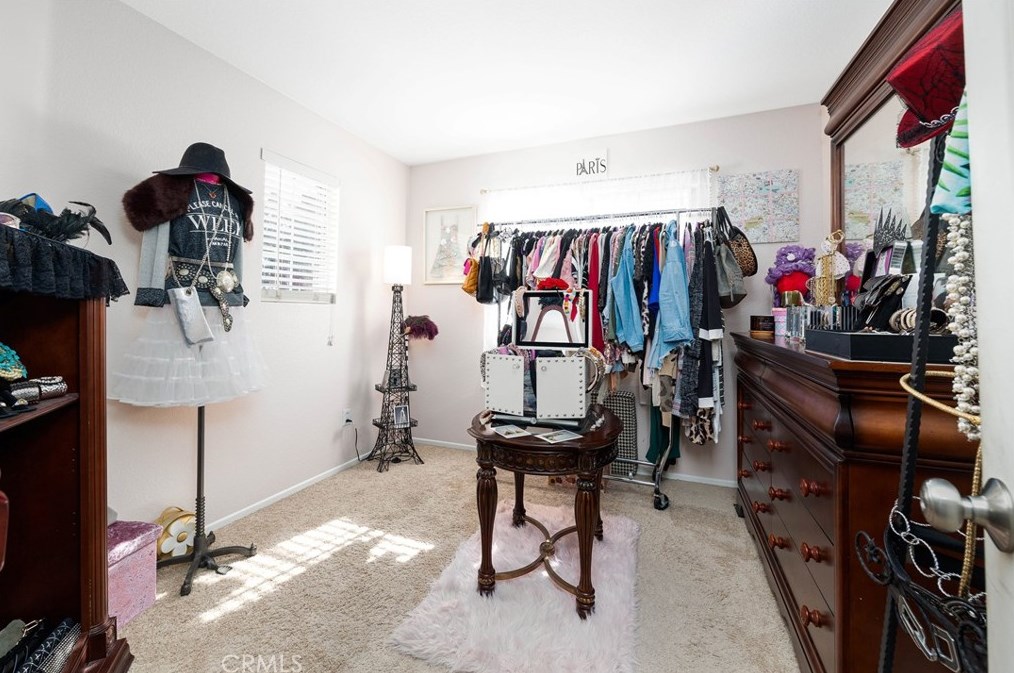 39689 Chambray Dr, Murrieta CA  92563-4075 exterior