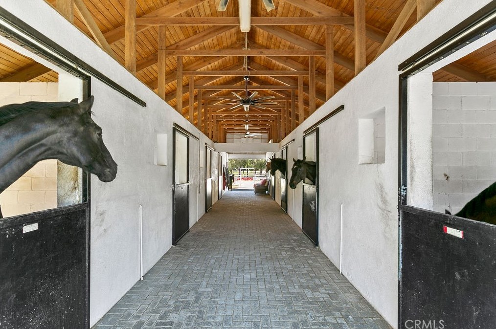 39315 Calle De Suenos, Murrieta CA  92562-7309 exterior