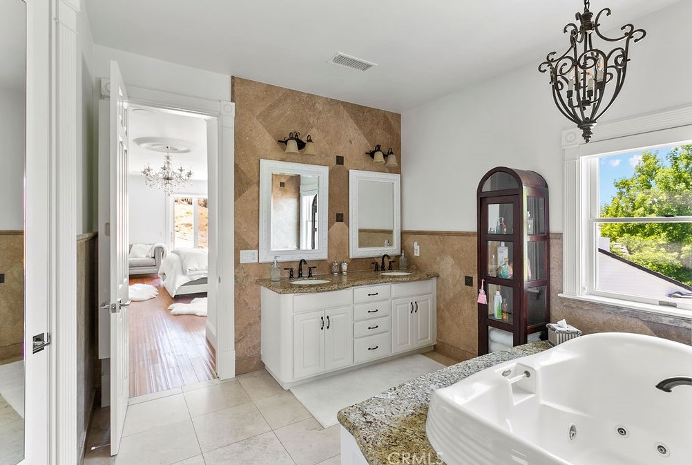 39315 Calle De Suenos, Murrieta CA  92562-7309 exterior