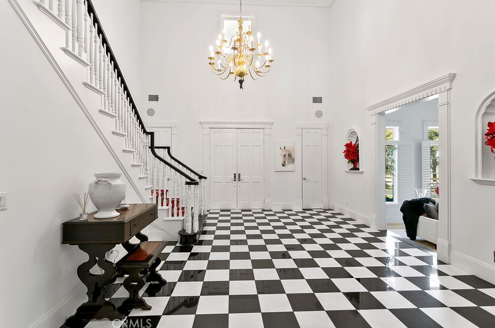 39315 Calle De Suenos, Murrieta CA  92562-7309 exterior