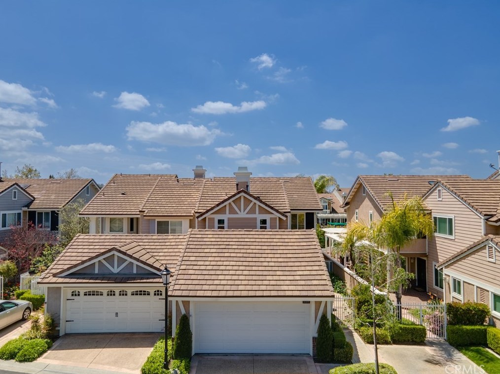 5377 Via Morena, Yorba Linda CA  92886-5008 exterior
