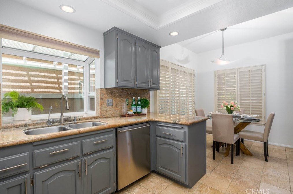 5377 Via Morena, Yorba Linda CA  92886-5008 exterior