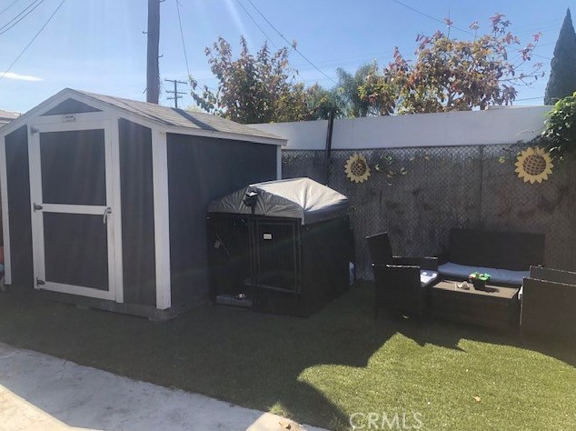 2202 Stockwell St, Compton CA  90222-2902 exterior