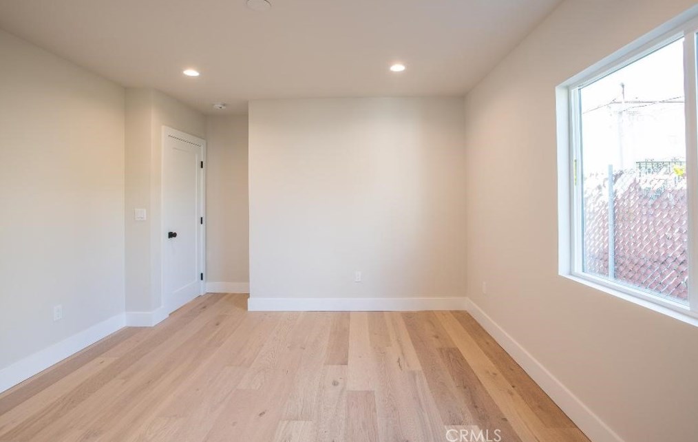 2944 Norton Ave, Los Angeles CA  90018-2850 exterior