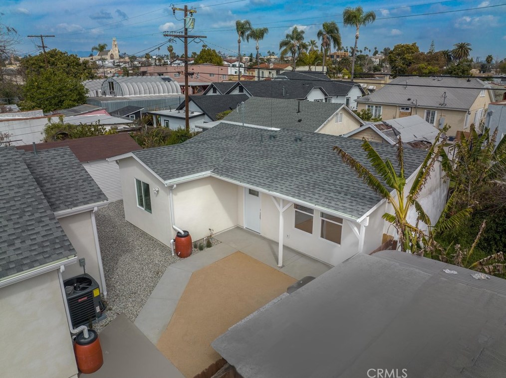 2944 Norton Ave, Los Angeles CA  90018-2850 exterior