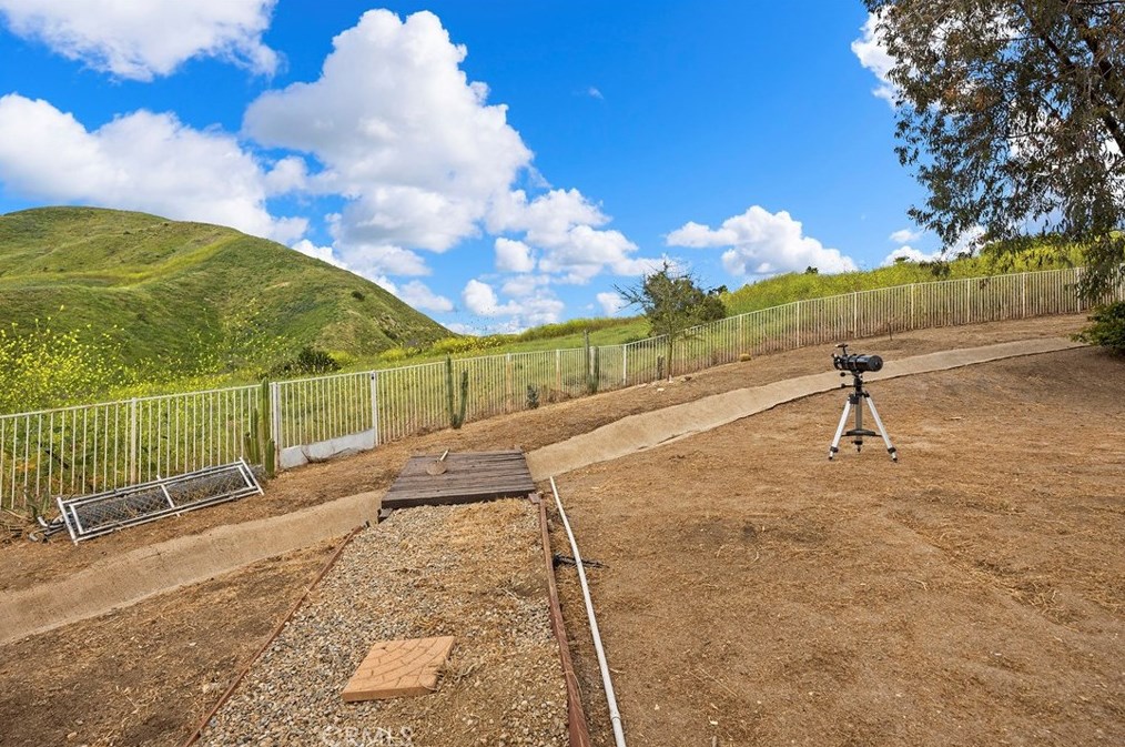 5378 Los Monteros, Yorba Linda CA  92887-5107 exterior