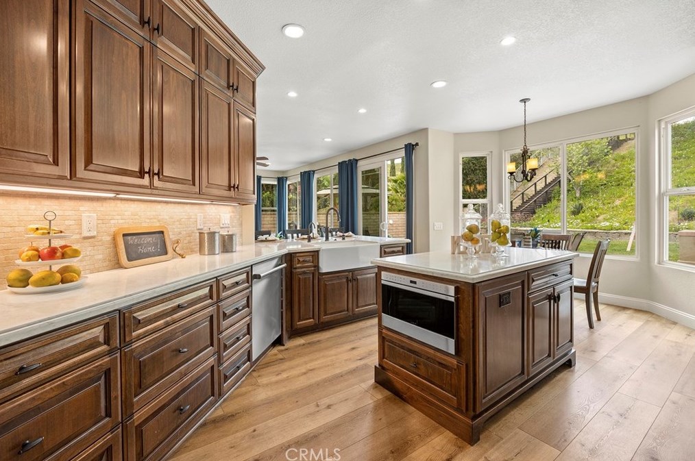 5378 Los Monteros, Yorba Linda CA  92887-5107 exterior