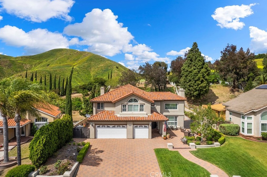 5378 Los Monteros, Yorba Linda CA  92887-5107 exterior