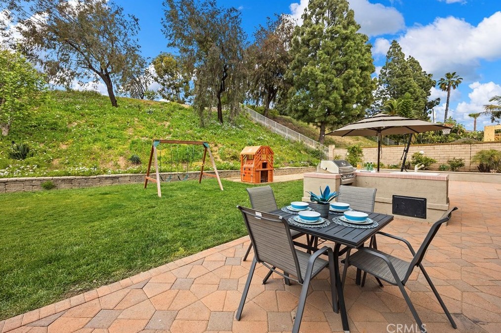 5378 Los Monteros, Yorba Linda CA  92887-5107 exterior