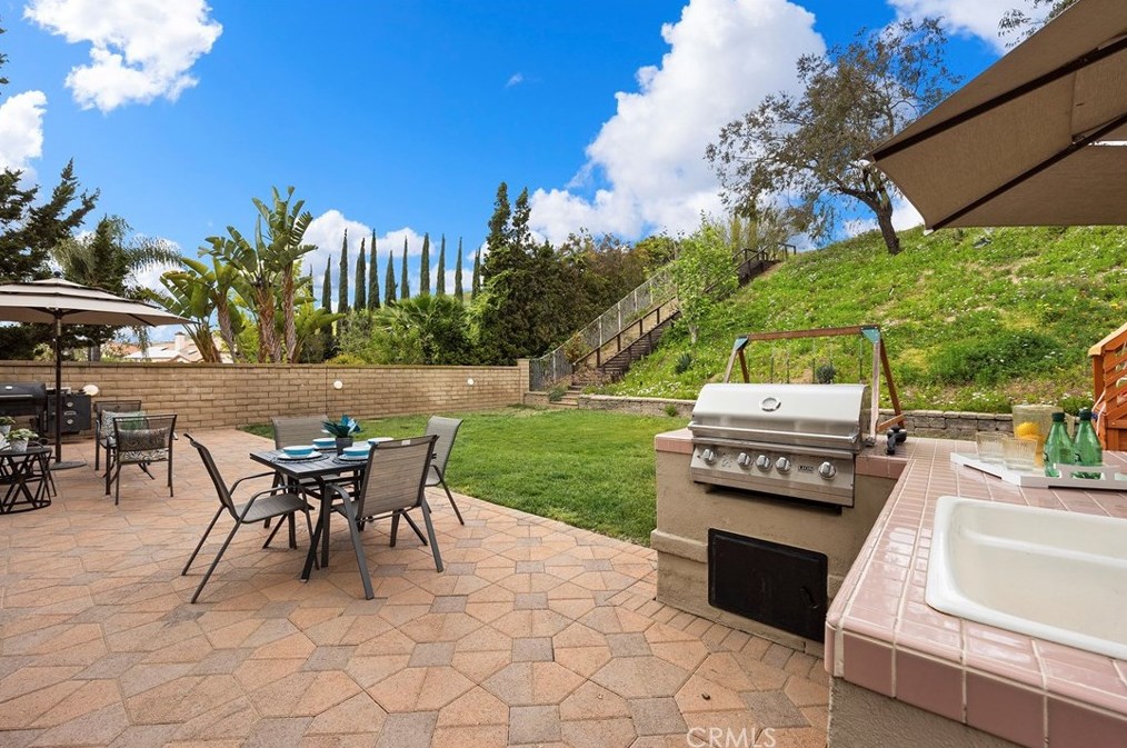 5378 Los Monteros, Yorba Linda CA  92887-5107 exterior