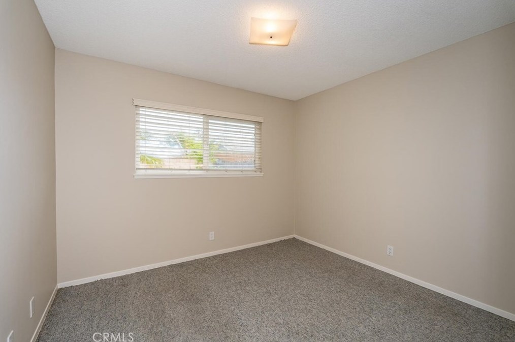 9432 Tiki Cir, Huntington Beach CA  92646-8349 exterior