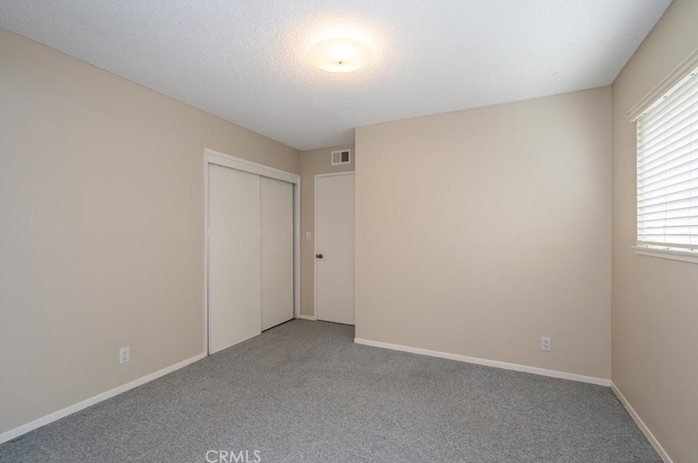 9432 Tiki Cir, Huntington Beach CA  92646-8349 exterior