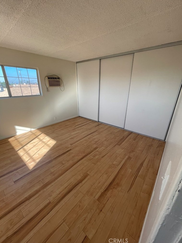 1847 Abbottson St, Long Beach CA  90746-2901 exterior