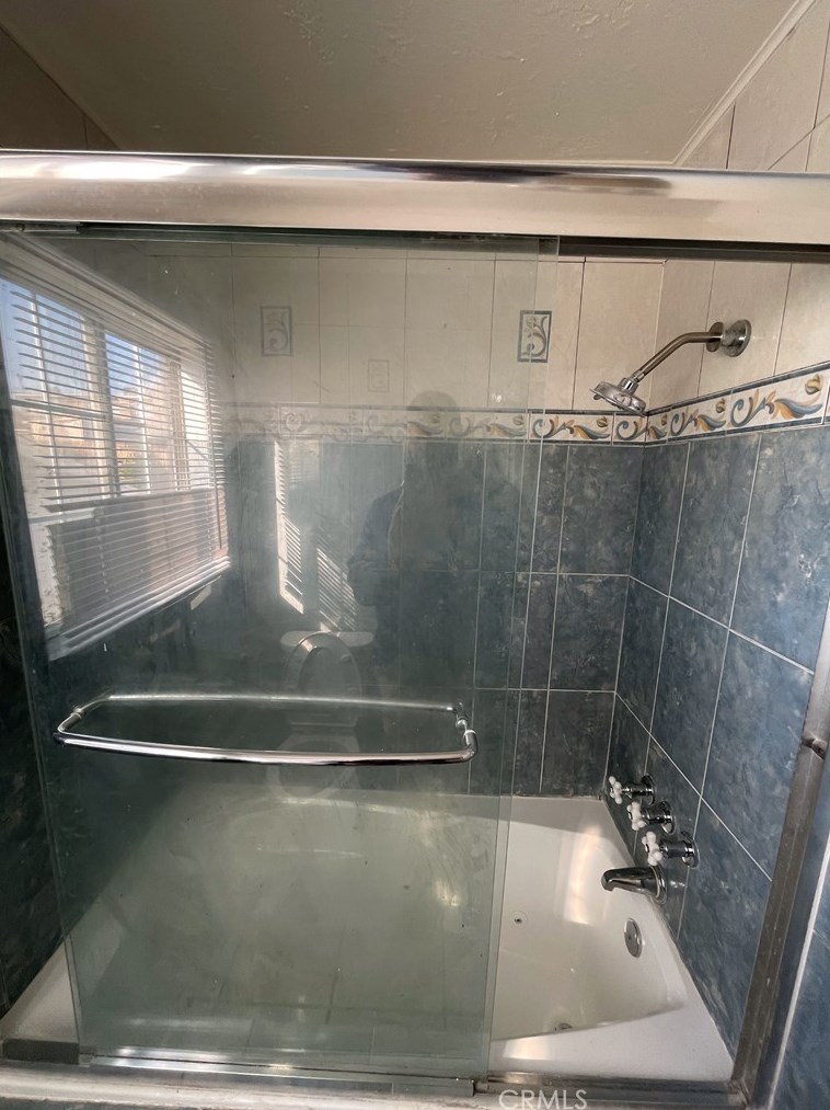 1847 Abbottson St, Long Beach CA  90746-2901 exterior