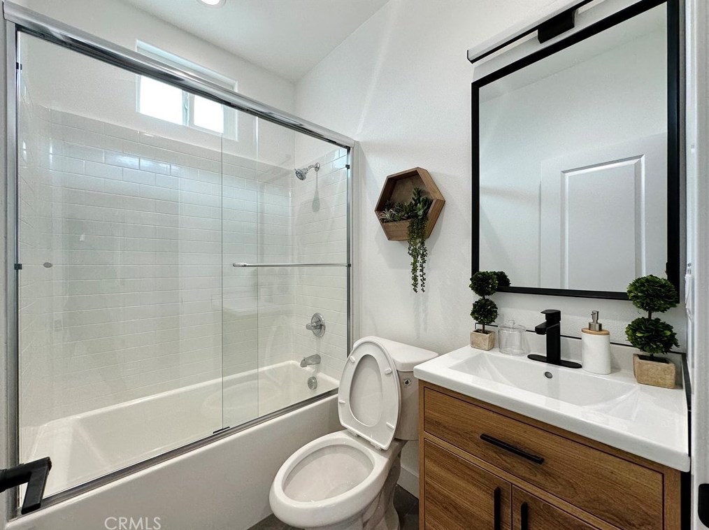 8892 Gleneagles Cir, Westminster CA  92683-6829 exterior