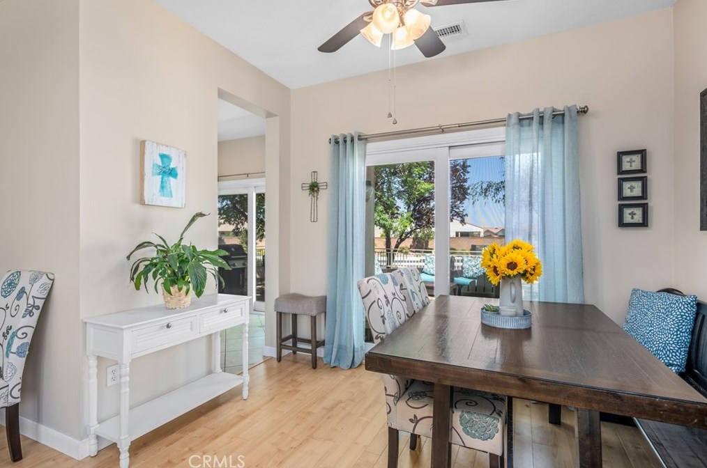 11690 Oak St, Apple Valley CA  92308-4959 exterior