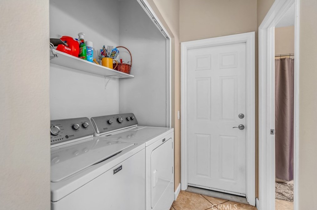 11690 Oak St, Apple Valley CA  92308-4959 exterior