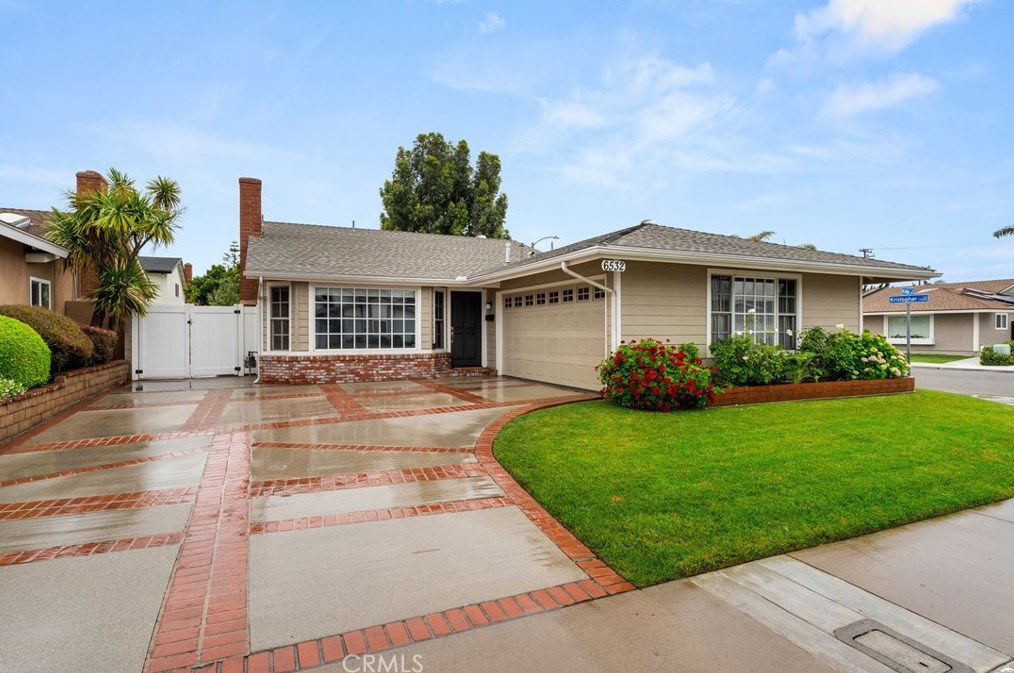 6532 Kilda Cir, Huntington Beach CA  92647-5625 exterior