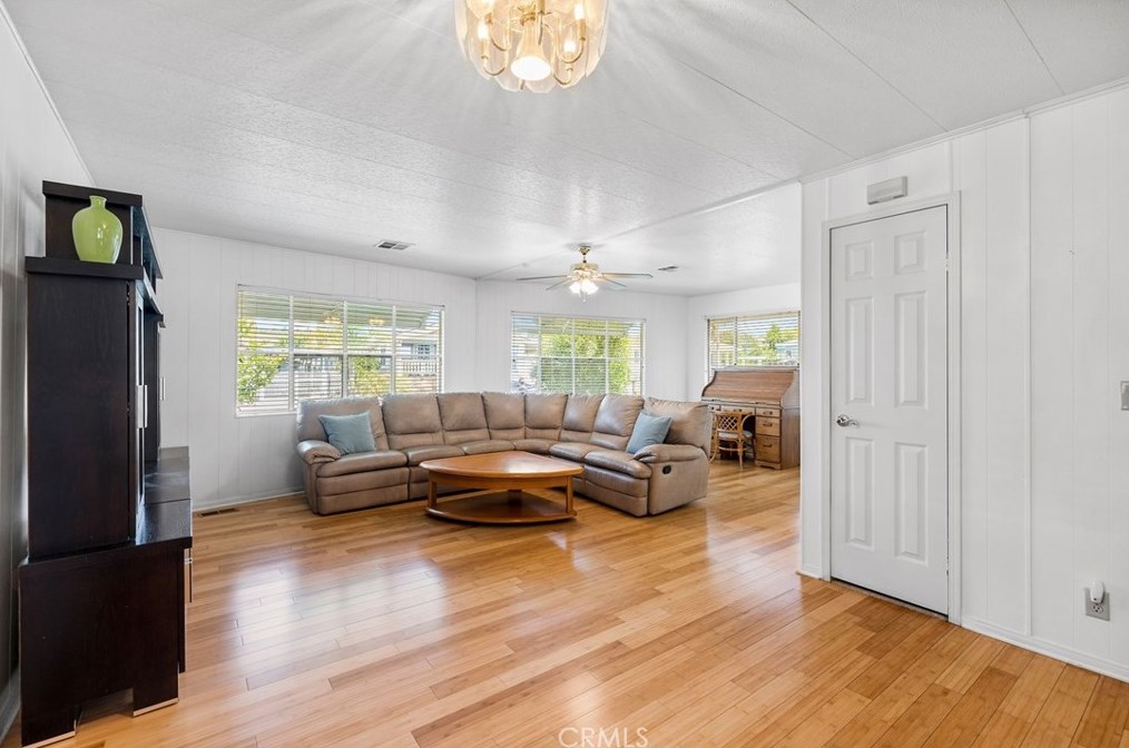 28799 Via Playa Del Rey, Murrieta CA  92563-5603 exterior