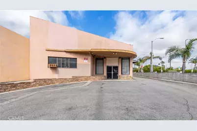 320 S La Brea Avenue, Inglewood, CA 90301 - Photo 1