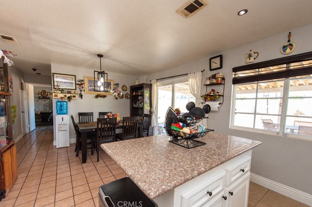 17730 Mesa Rd, Fontana CA  92336-2353 exterior