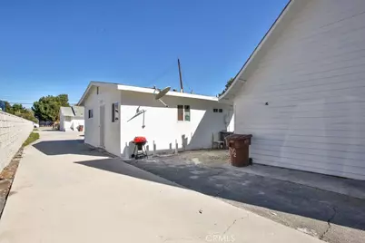 11670 Ferris Road, El Monte, CA 91732 - Photo 21