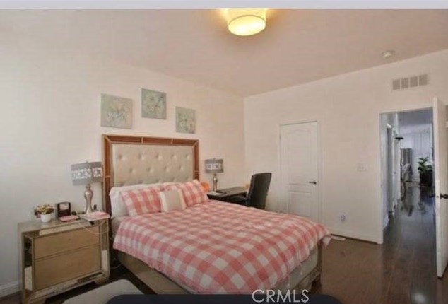 14352 Beach Blvd, Westminster CA  92683-4527 exterior