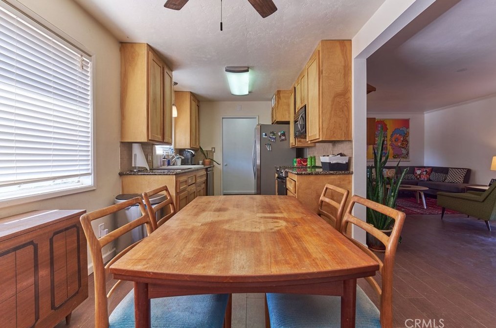 7870 Palm Ave, Yucca Valley CA 92284-4046 exterior