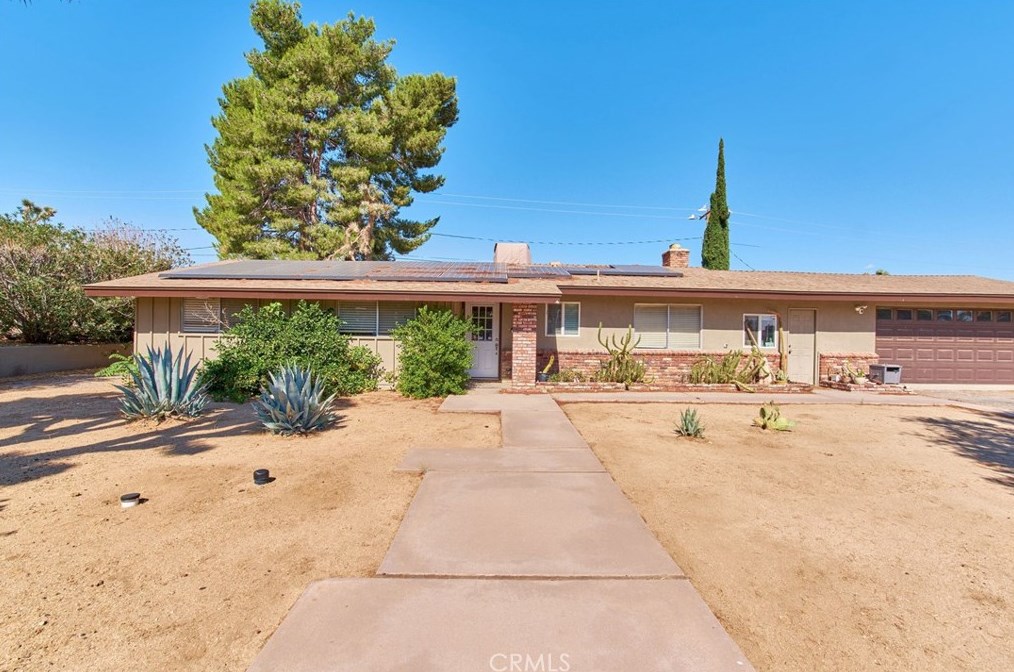 7870 Palm Ave, Yucca Valley CA 92284-4046 exterior