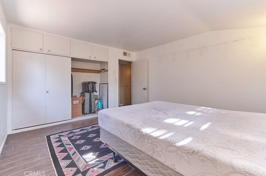 7870 Palm Ave, Yucca Valley CA 92284-4046 exterior