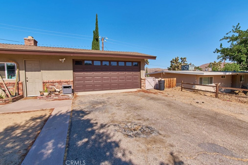 7870 Palm Ave, Yucca Valley CA 92284-4046 exterior