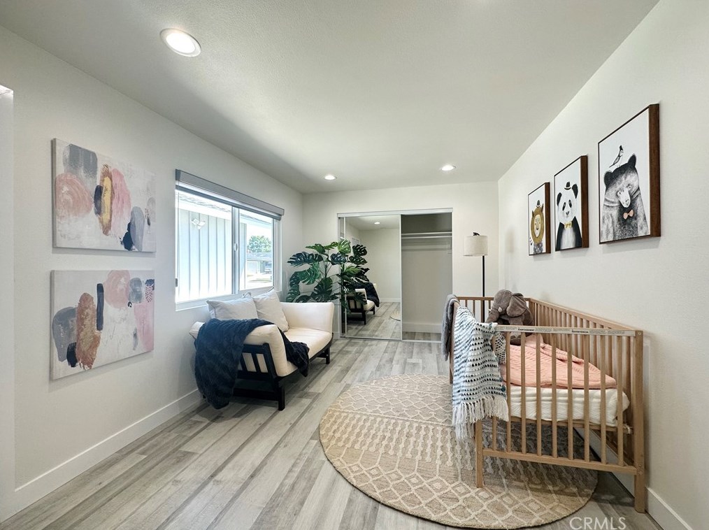 18441 Goodwin Ln, Huntington Beach CA  92646-1652 exterior