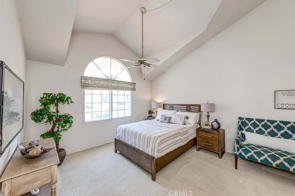 12155 Napoli Dr, Artesia CA  90703-2772 exterior