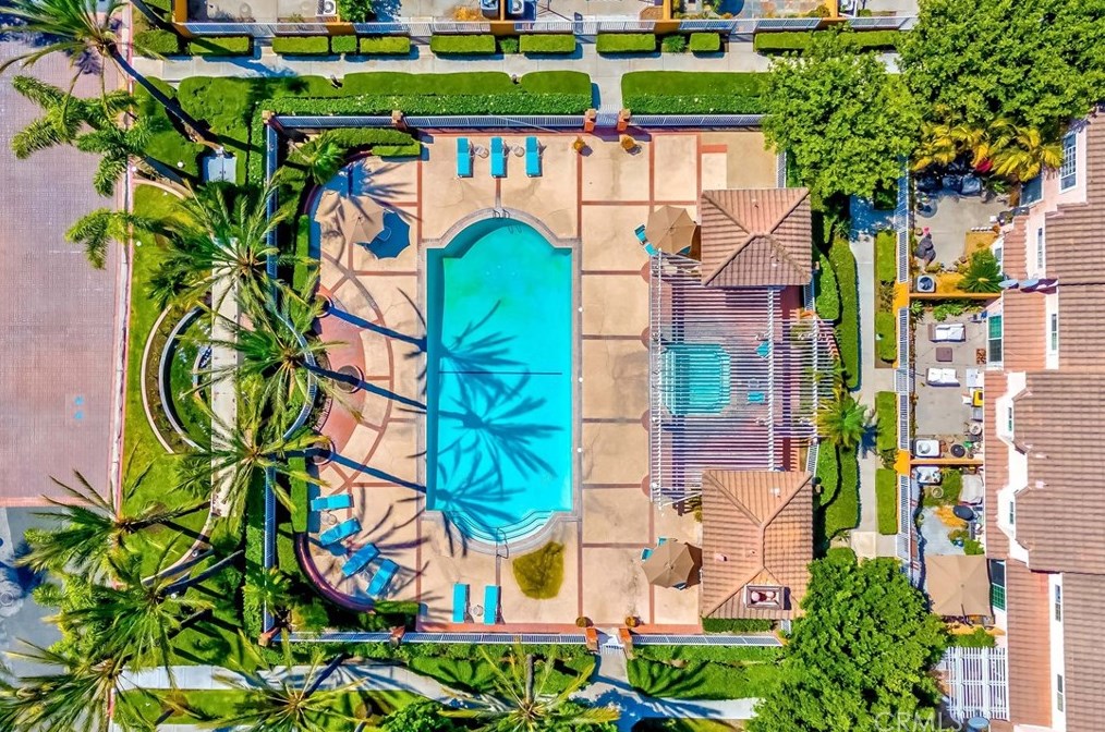 12155 Napoli Dr, Artesia CA  90703-2772 exterior