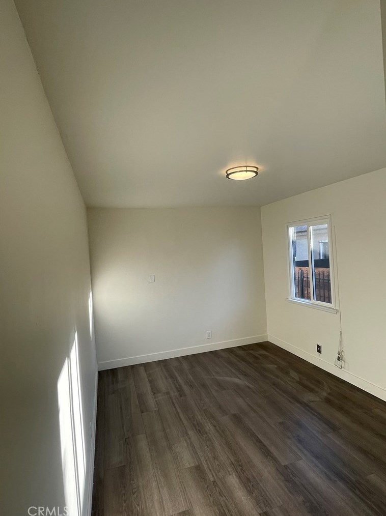 851 105th St, Los Angeles CA  90044-4429 exterior