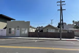 214 Walnut Ave, Huntington Beach, CA 92648 - Photo 11