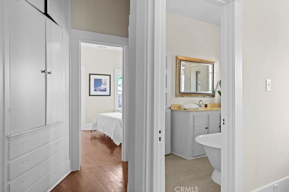 2620 Flower St, Santa Ana CA 92706-1930 exterior