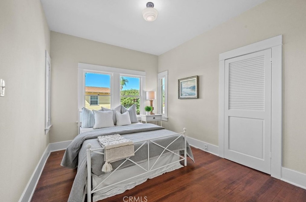 2620 Flower St, Santa Ana CA 92706-1930 exterior