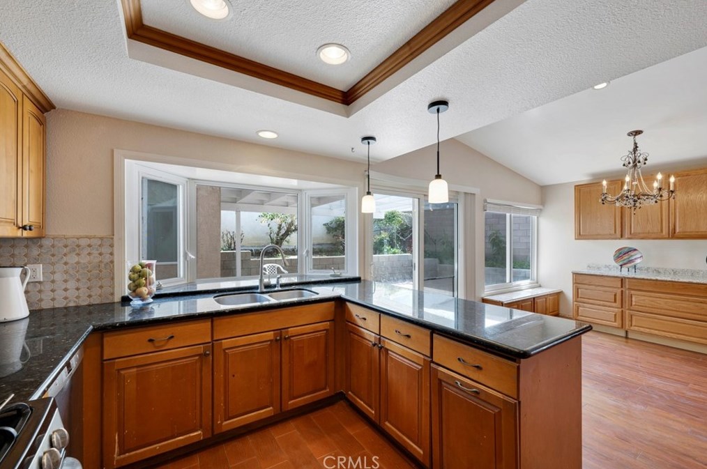 4616 Golden Ridge Dr, Corona CA  92880-9412 exterior