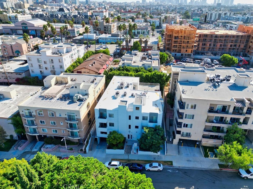 966 St Andrews Pl, Los Angeles CA  90038-3256 exterior