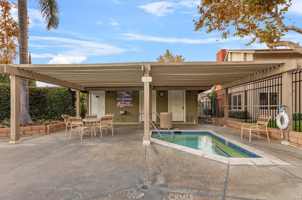 16906 Donwest, Tustin CA  92780-4056 exterior