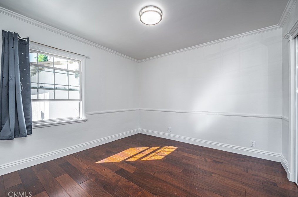 18031 Welby Way, Los Angeles CA  91335-5642 exterior