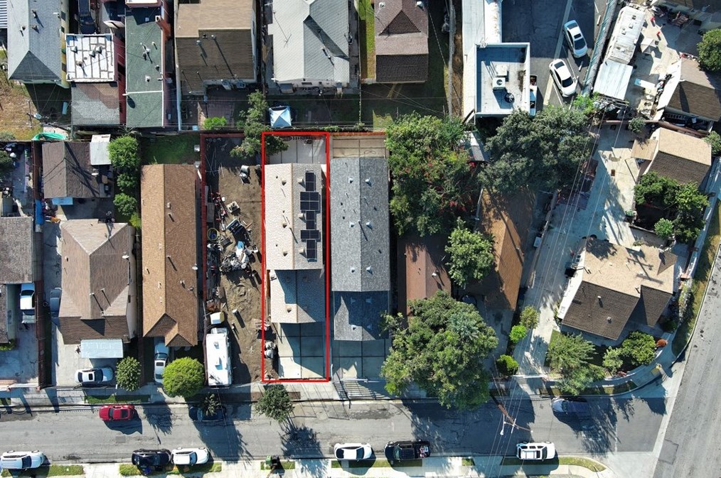 2014 Piru St, Compton CA  90222-3525 exterior