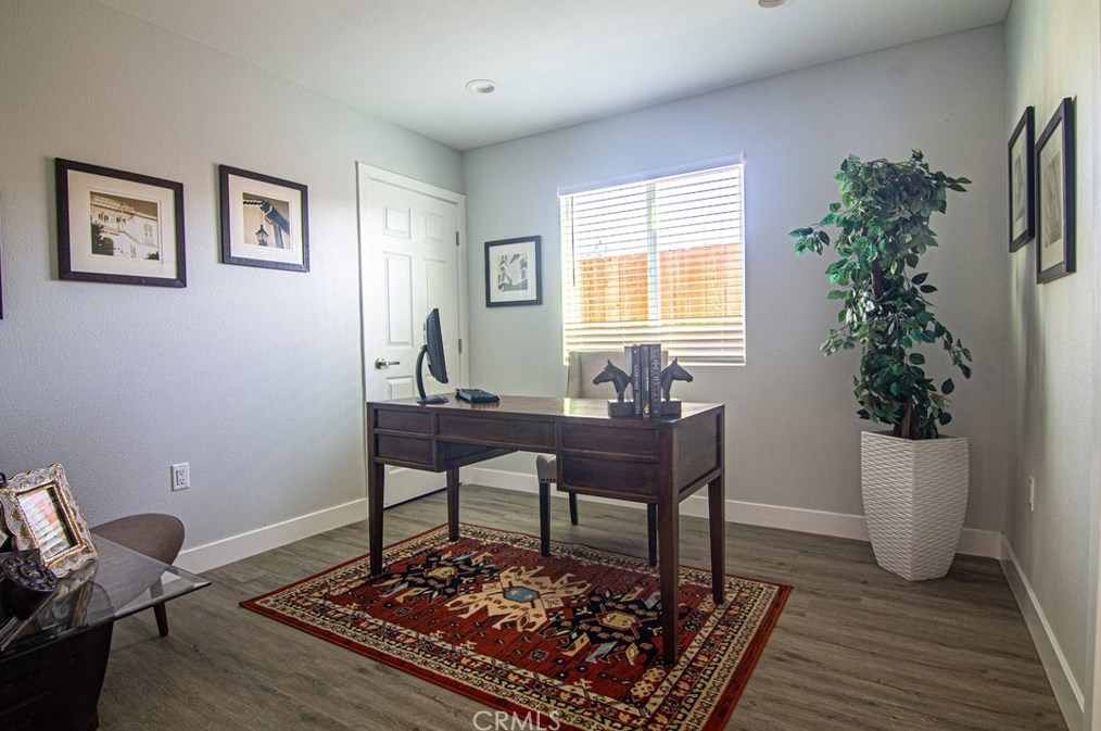 2014 Piru St, Compton CA  90222-3525 exterior