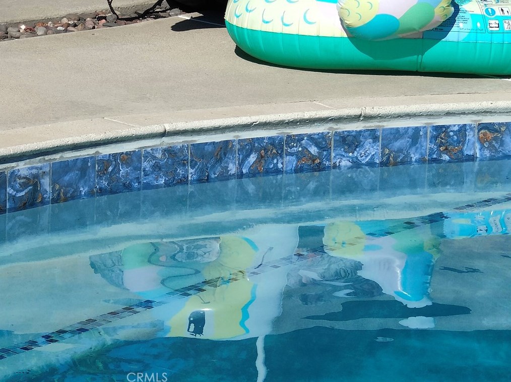 17448 Filbert St, Fontana CA  92335-5921 exterior