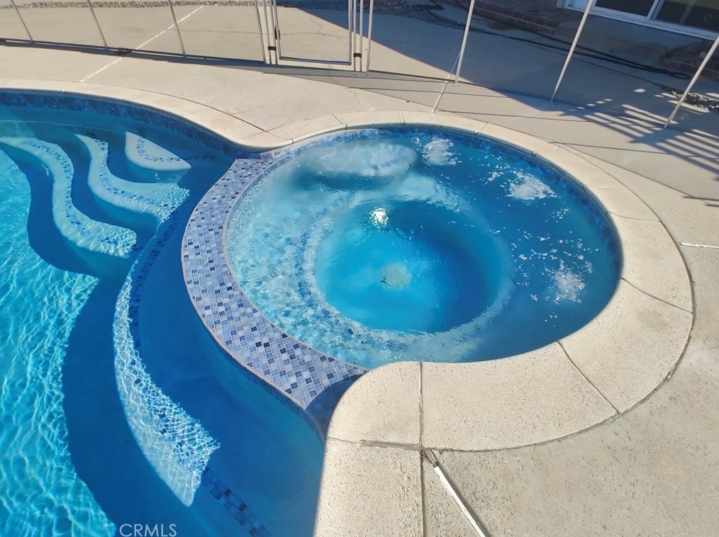 17448 Filbert St, Fontana CA  92335-5921 exterior