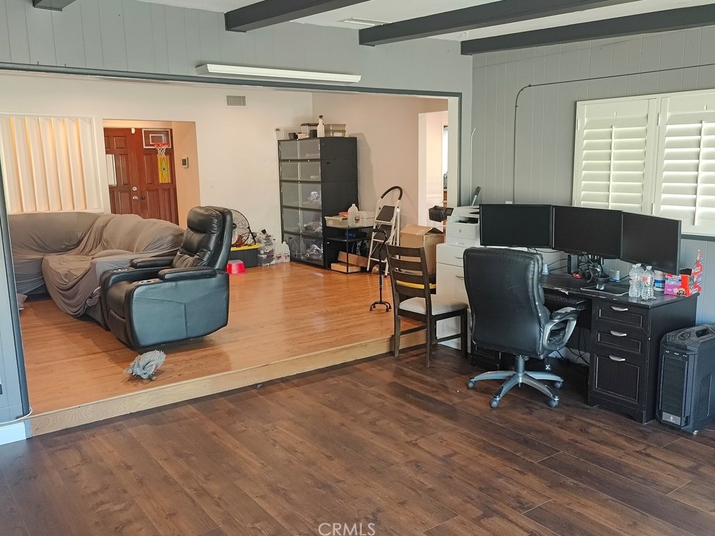 17448 Filbert St, Fontana CA  92335-5921 exterior