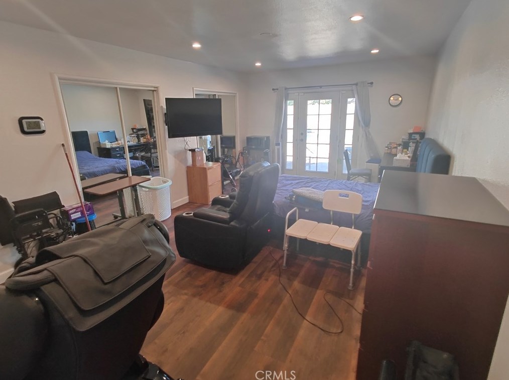 17448 Filbert St, Fontana CA  92335-5921 exterior